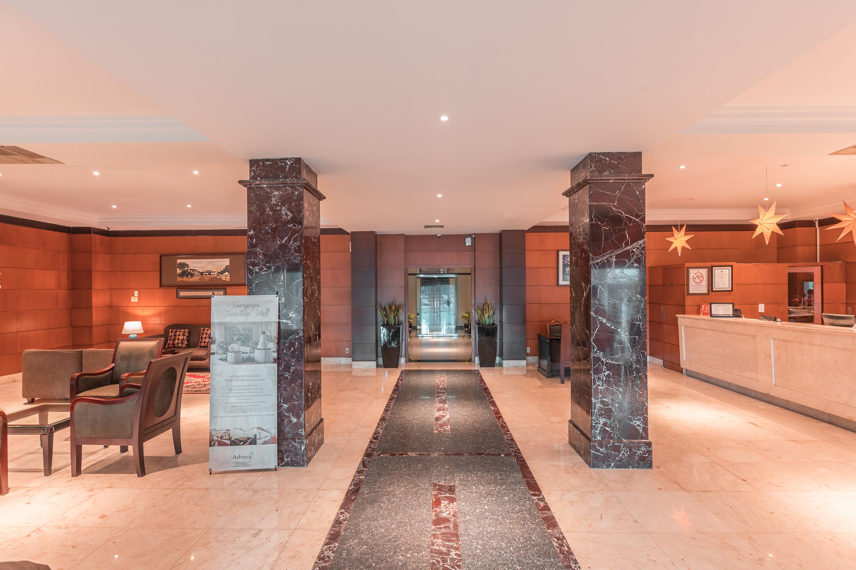 Capital O 534 Sriwijaya Hotel Jakarta Exteriör bild