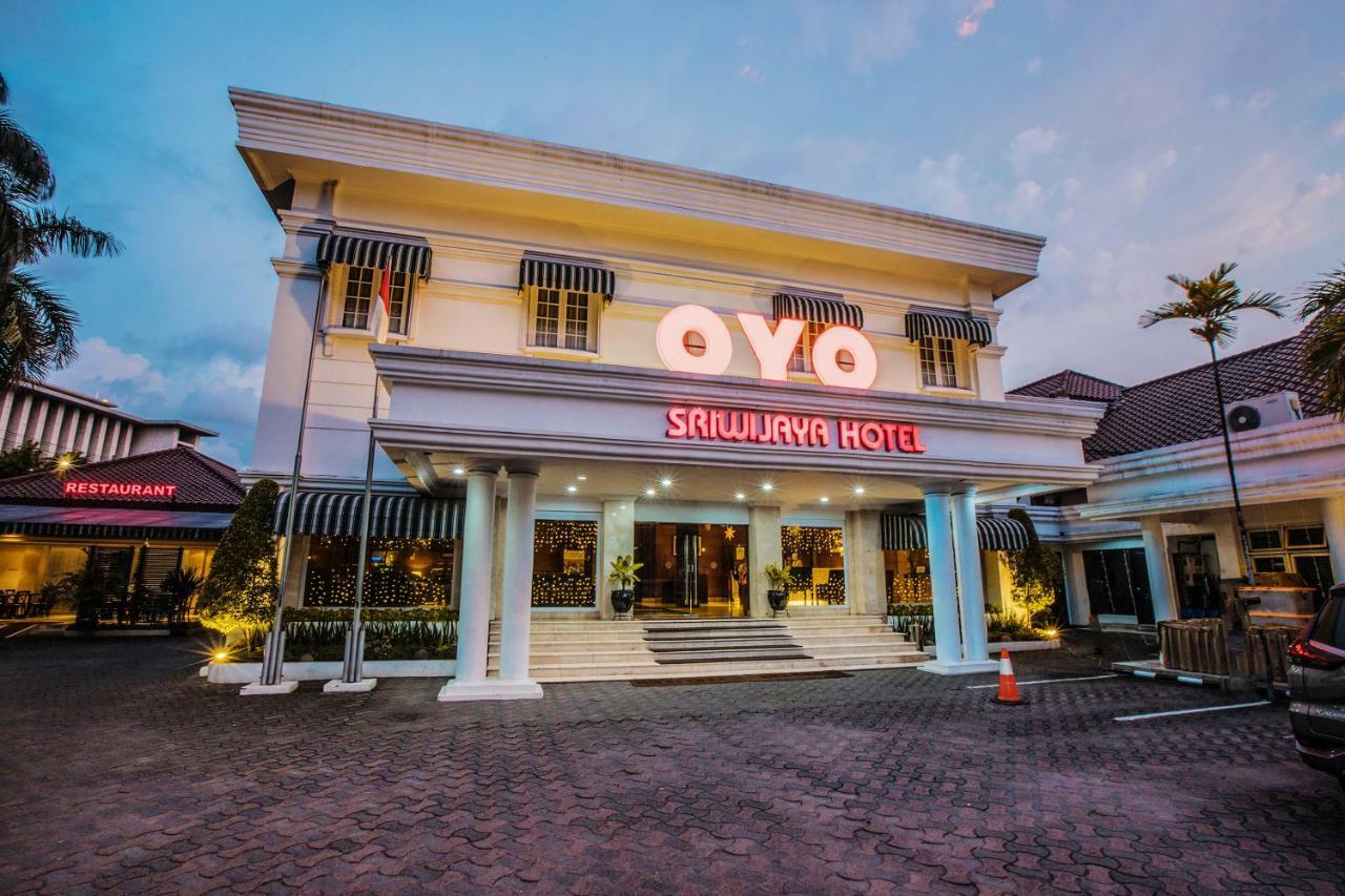 Capital O 534 Sriwijaya Hotel Jakarta Exteriör bild